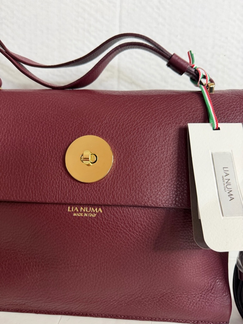 NWT Lia Numa Italian pebbled leather top handle bag - Picture 3 of 12